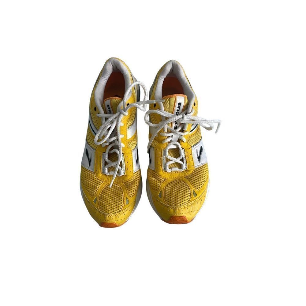 Brooks Mens Yellow White Mesh Lace Up Low Top Running Shoes Sneaker Size 9.5